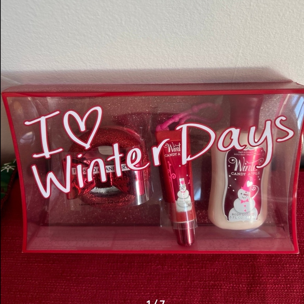 VINTAGE BBW! I Love Winter Days 5pc Set- SLATKIN & Bath & Body Works
VERY RARE!